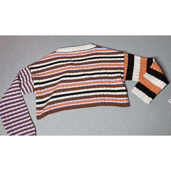 BDG Urban Outfitters Sweater Cropped Tween Size XS V-Neck Striped Long Sleeve - Picture 7 of 12